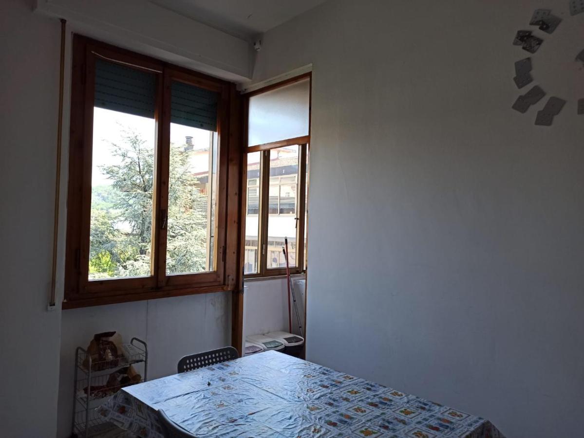 Appartamento Casa Vacanze Giulia A Careggi Wi-Fi Firenze Esterno foto