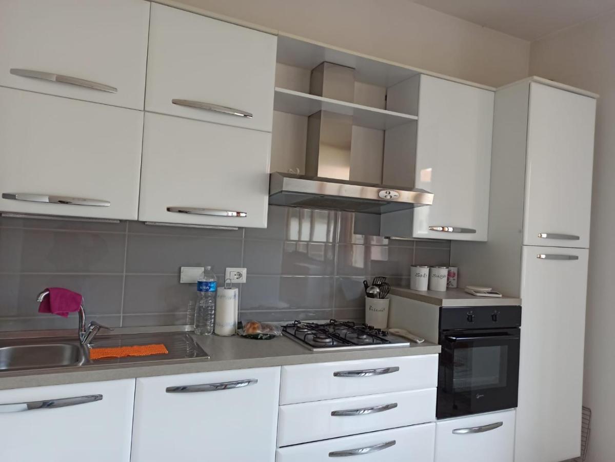 Appartamento Casa Vacanze Giulia A Careggi Wi-Fi Firenze Esterno foto
